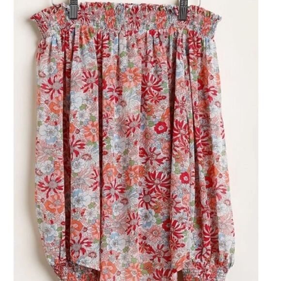 UMGEE Red and Pink Floral Off the Shoulder  Hi/lo top with smocking-like new! - Picture 15 of 15